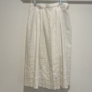 Women's Vintage White Skirt Size S Dainty Girly Flowers Beautiful Skirt Midi